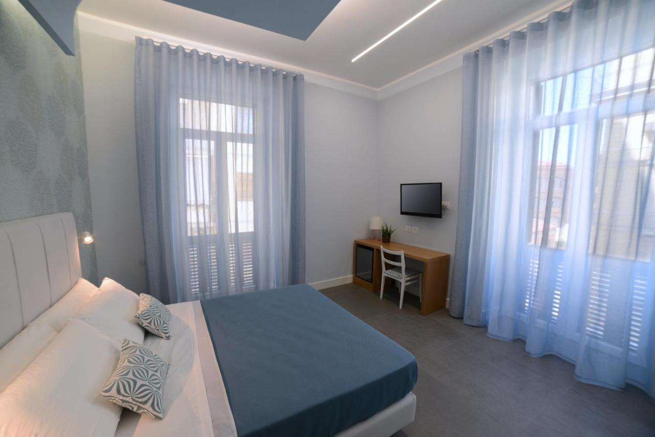 In Centro B&B Castellammare di Stabia Bagian luar foto